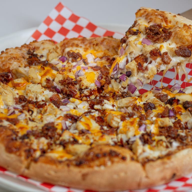BBQ Chicken Pizza Delight